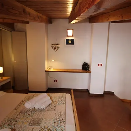 Holiday home Ca' Marietta Al Centro Storico Borno